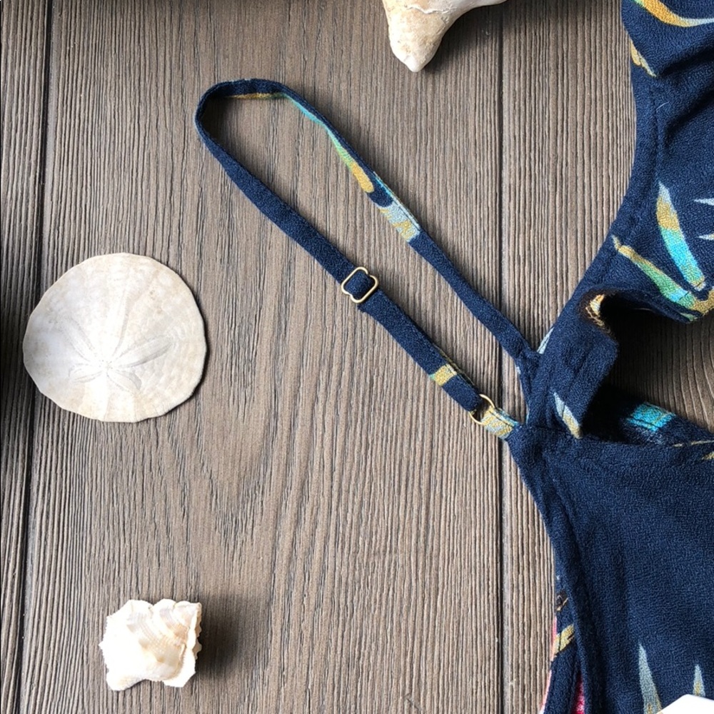 Roxy top - Picture 7 of 7